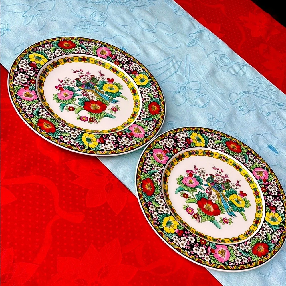 Mikasa Red and Green Ornate Dinnerware set of  2 -Bone China Kutani Bird